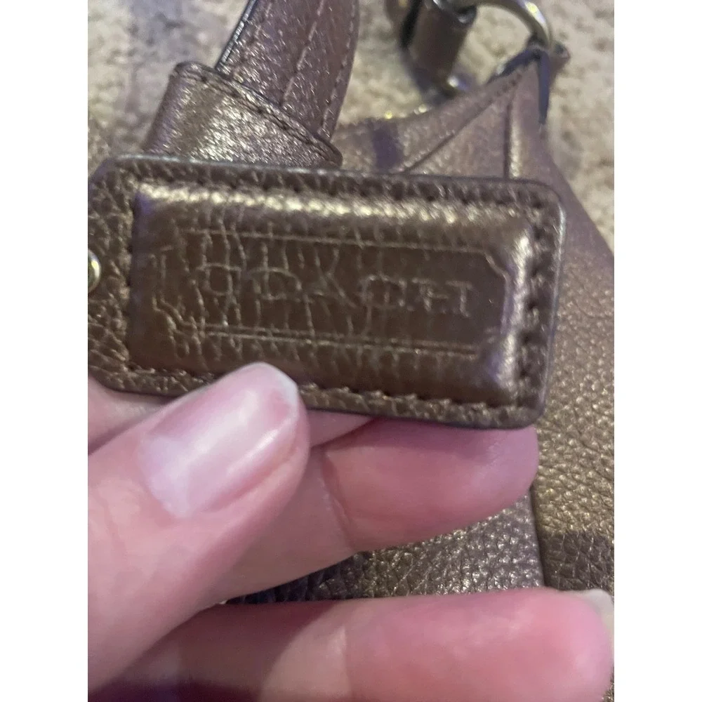 Coach Chelsea Metallic Mauve Leather Hobo Crossbody‎ Bag 17816 Purple Pewter